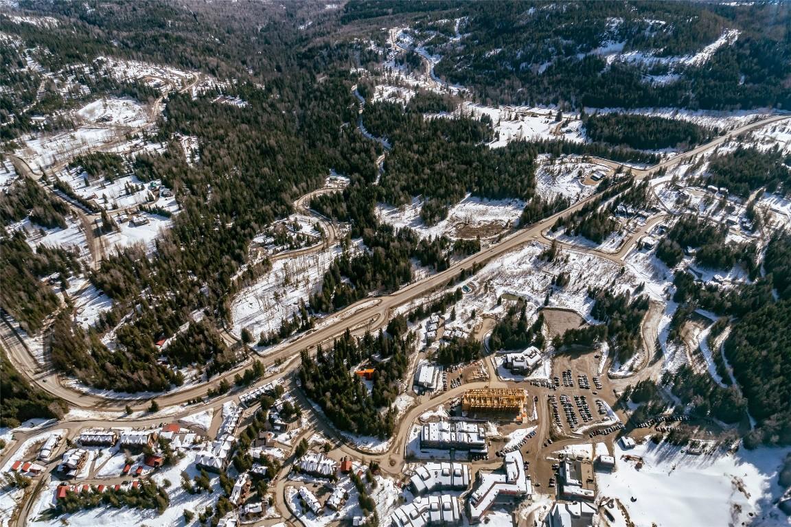 









3052


3B

Highway,
Rossland,







BC
V0G 1Y0

