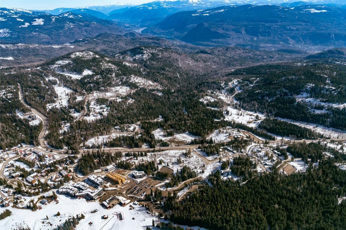 









3052


3B

Highway,
Rossland,







BC
V0G 1Y0

