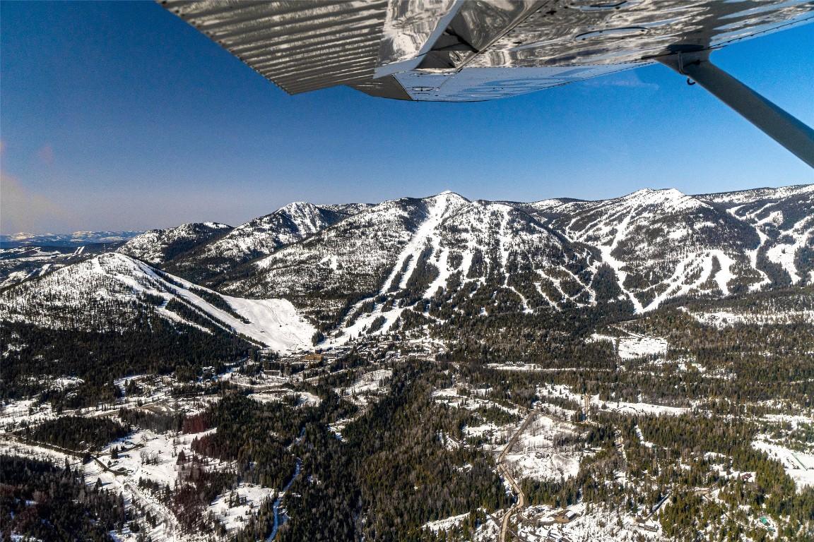 









3052


3B

Highway,
Rossland,







BC
V0G 1Y0

