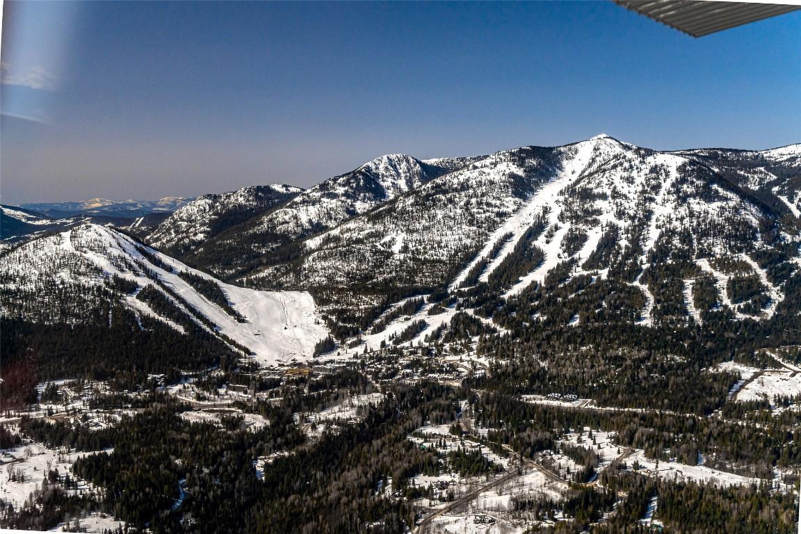 









3052


3B

Highway,
Rossland,







BC
V0G 1Y0

