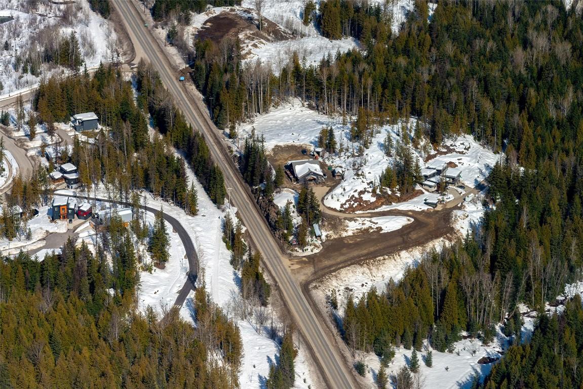 









3052


3B

Highway,
Rossland,







BC
V0G 1Y0

