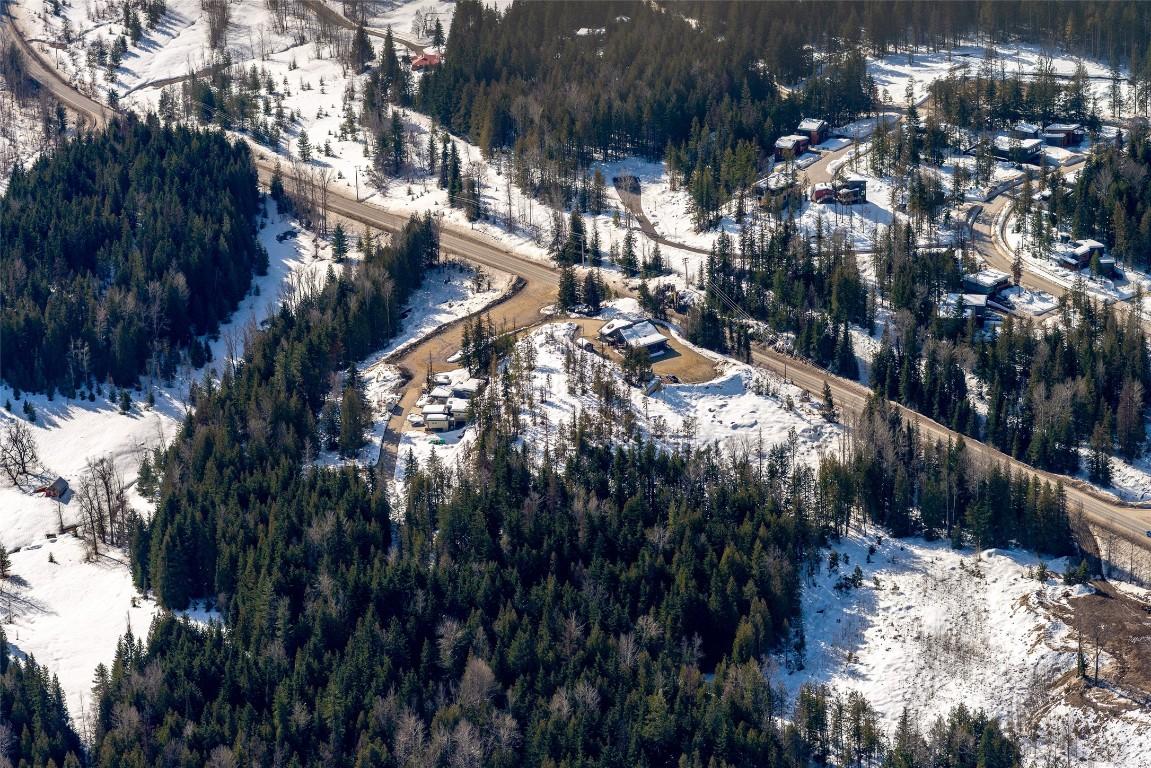 









3052


3B

Highway,
Rossland,







BC
V0G 1Y0

