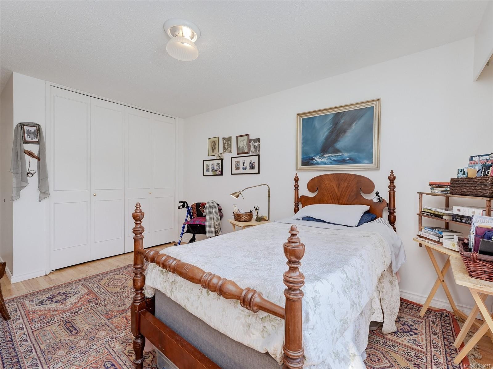 









964


Heywood

Ave, 212,
Victoria,




BC
V8V 2Y5

