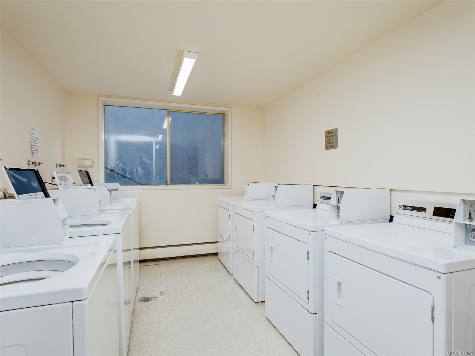 









964


Heywood

Ave, 212,
Victoria,




BC
V8V 2Y5


