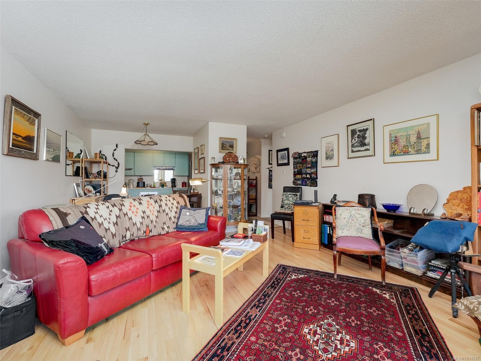 









964


Heywood

Ave, 212,
Victoria,




BC
V8V 2Y5


