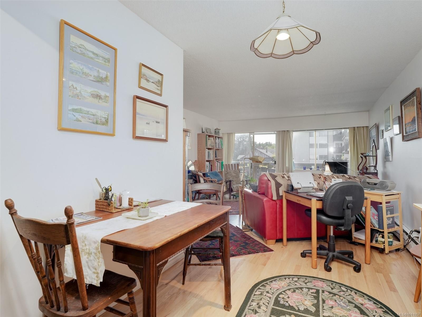 









964


Heywood

Ave, 212,
Victoria,




BC
V8V 2Y5

