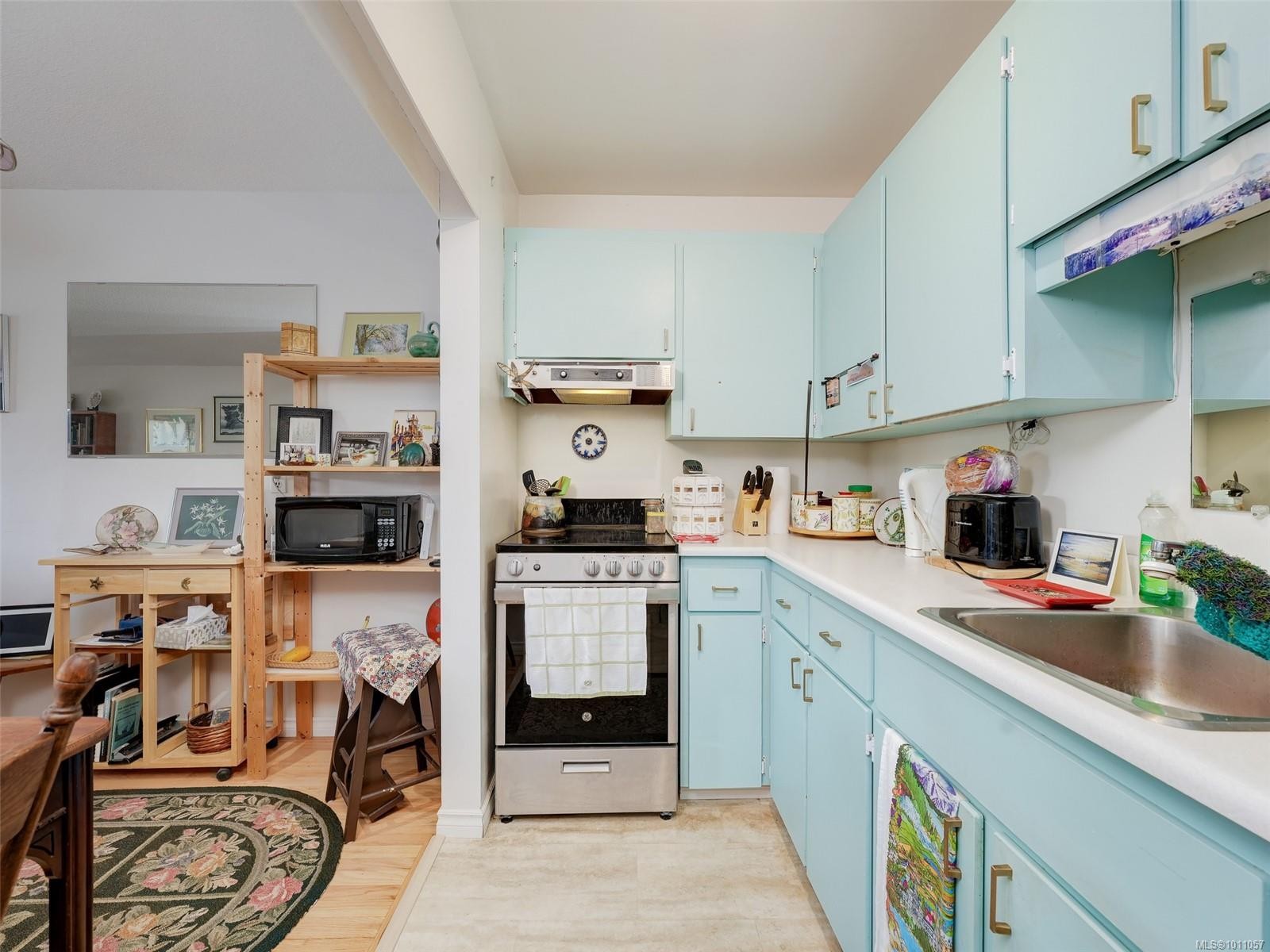 









964


Heywood

Ave, 212,
Victoria,




BC
V8V 2Y5

