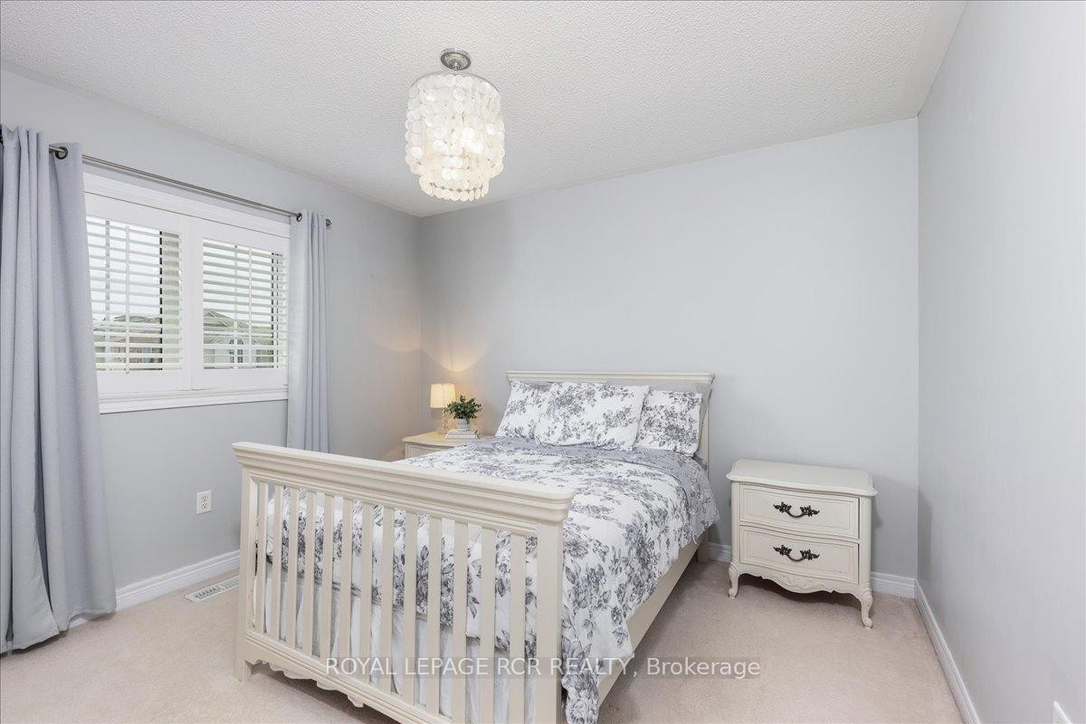 









340


King

Street East,
East Gwillimbury,




ON
L0G 1M0

