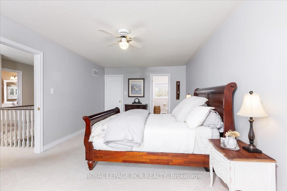 









340


King

Street East,
East Gwillimbury,




ON
L0G 1M0


