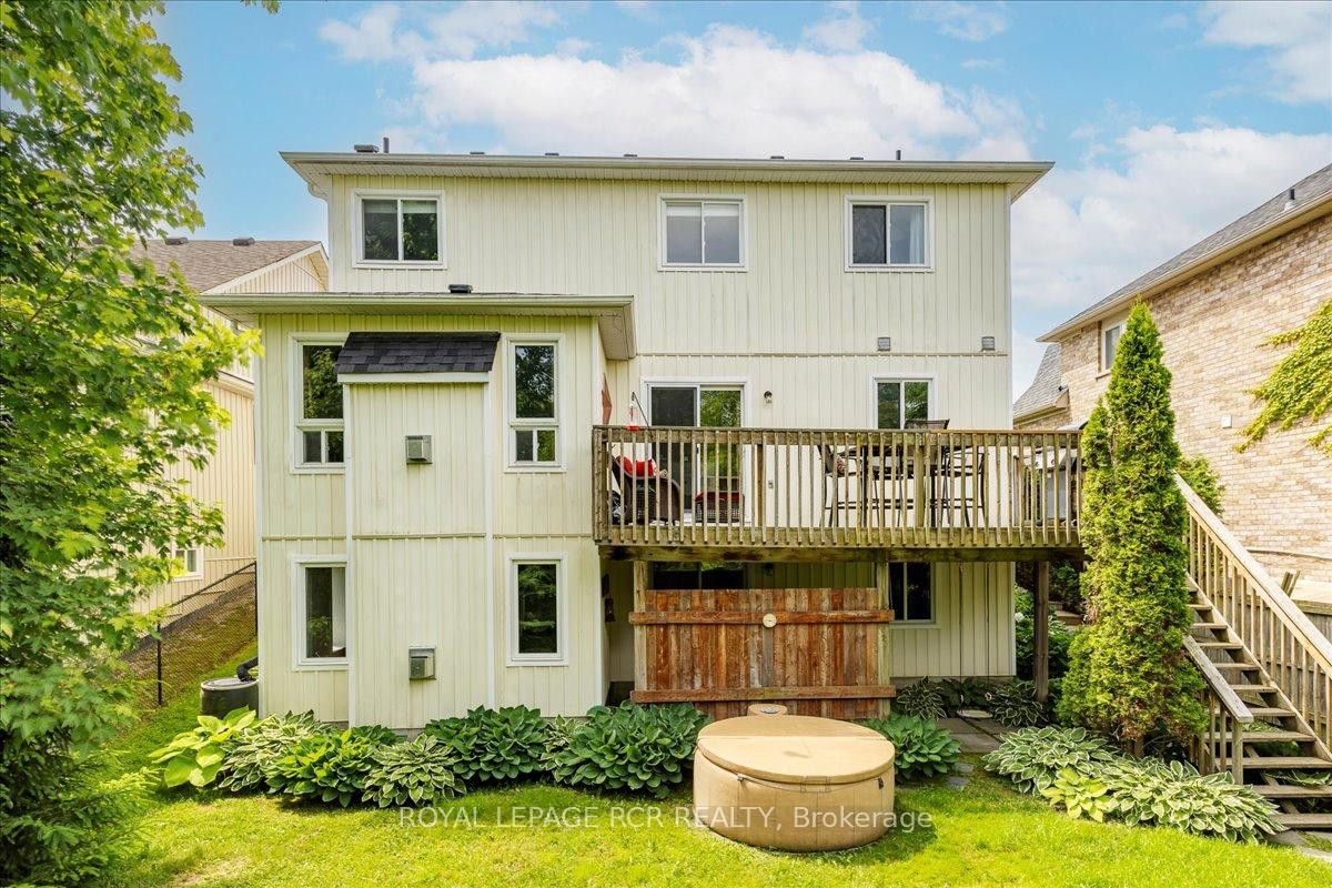 









340


King

Street East,
East Gwillimbury,




ON
L0G 1M0

