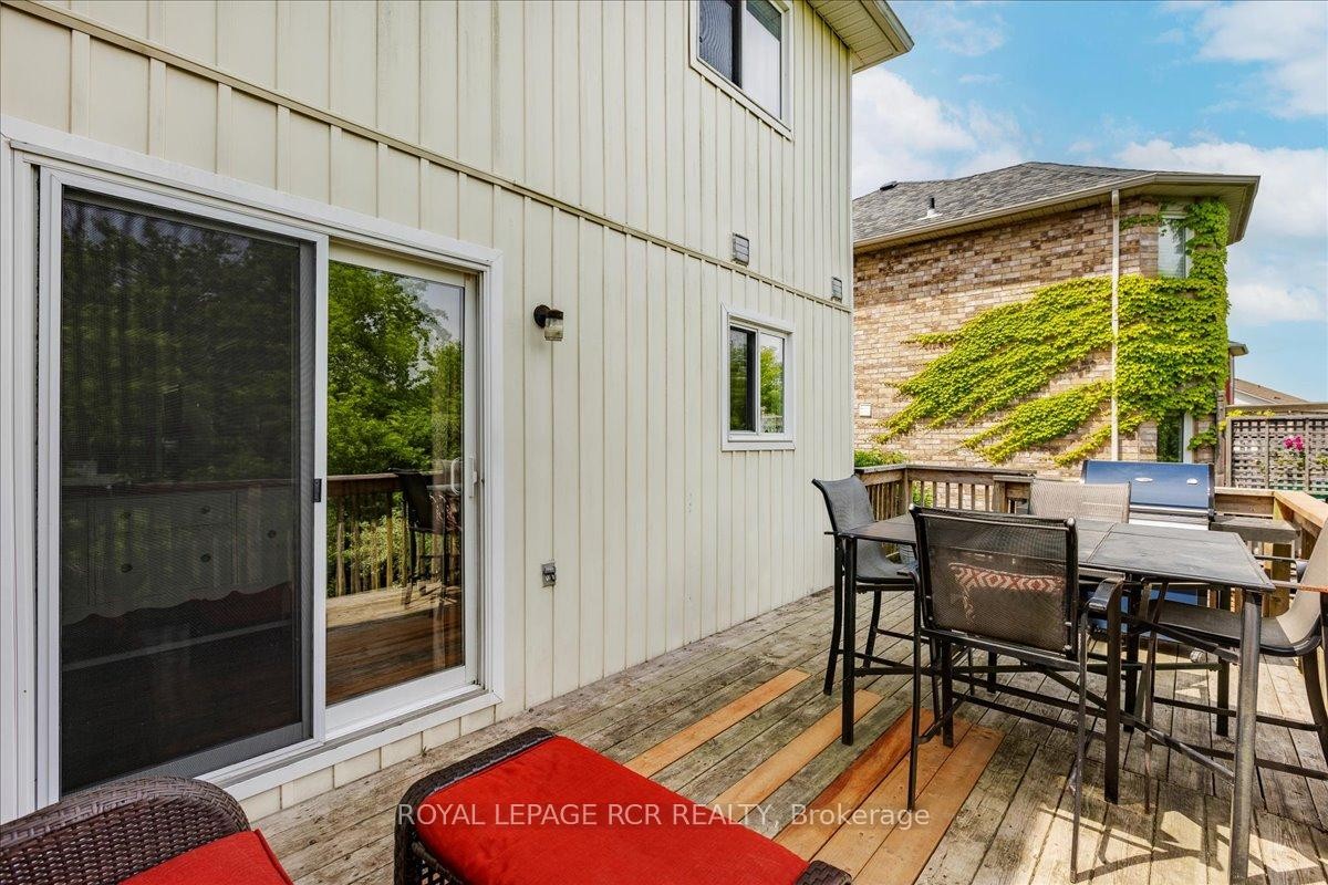 









340


King

Street East,
East Gwillimbury,




ON
L0G 1M0

