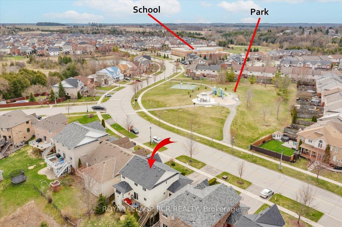 









340


King

Street East,
East Gwillimbury,




ON
L0G 1M0


