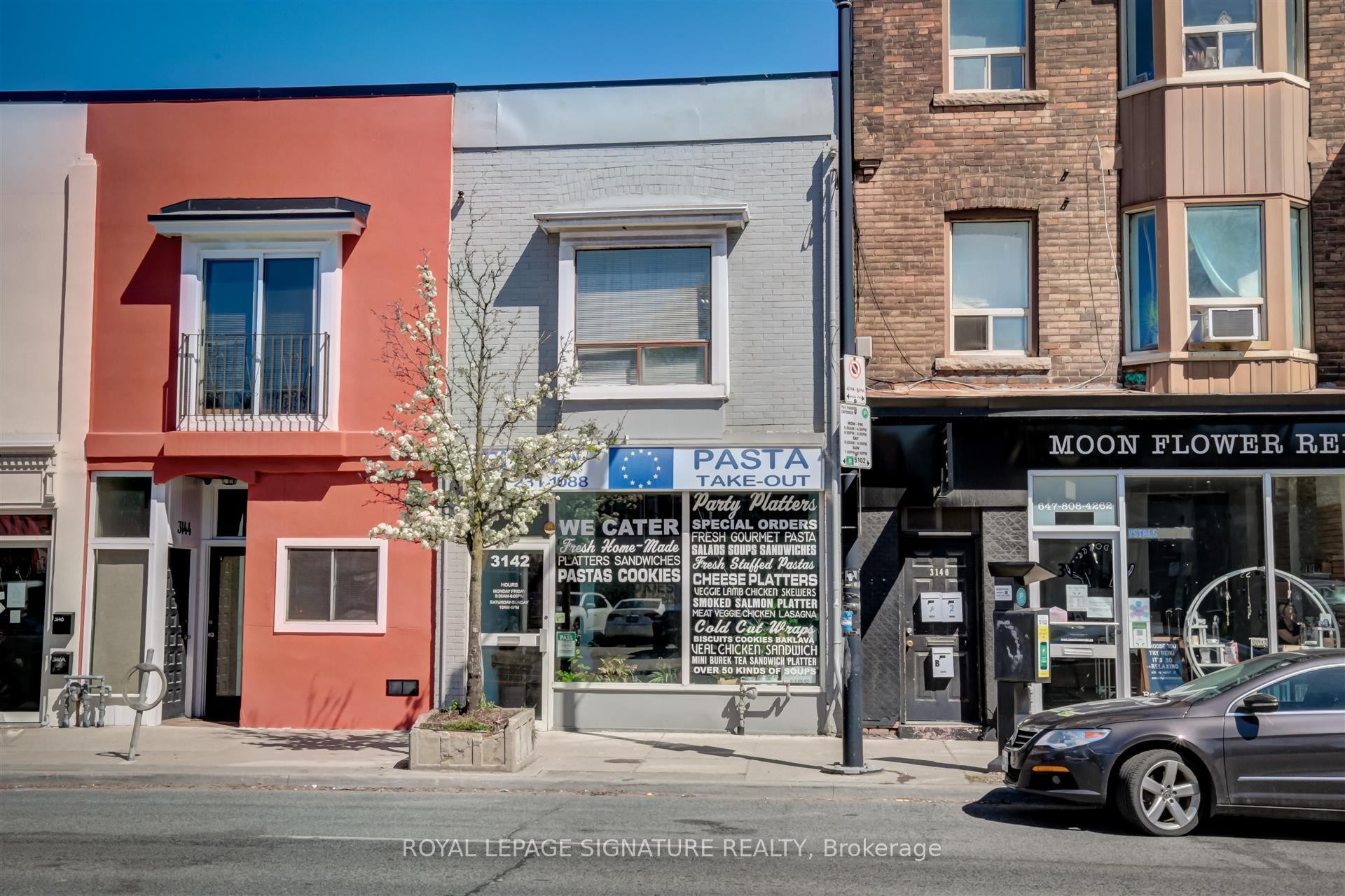 









3142


Dundas

Street West,
Toronto,




ON
M6P 2A1

