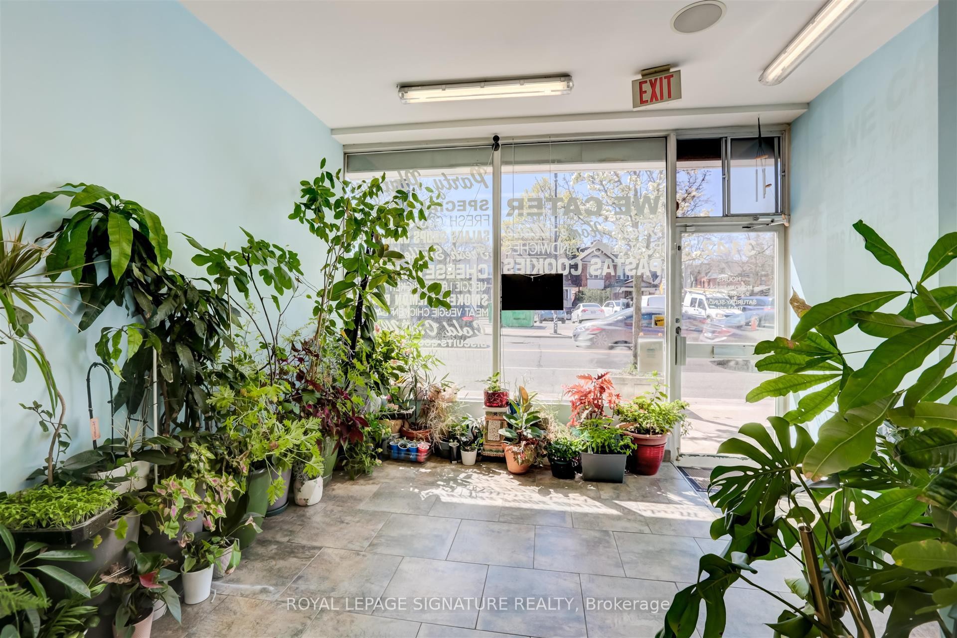 









3142


Dundas

Street West,
Toronto,




ON
M6P 2A1

