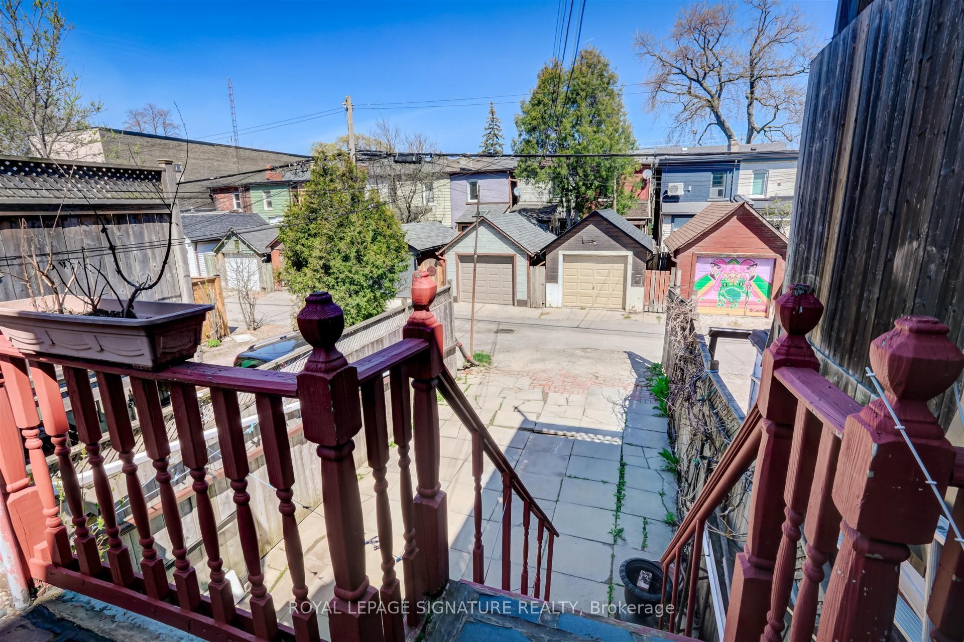 









3142


Dundas

Street West,
Toronto,




ON
M6P 2A1

