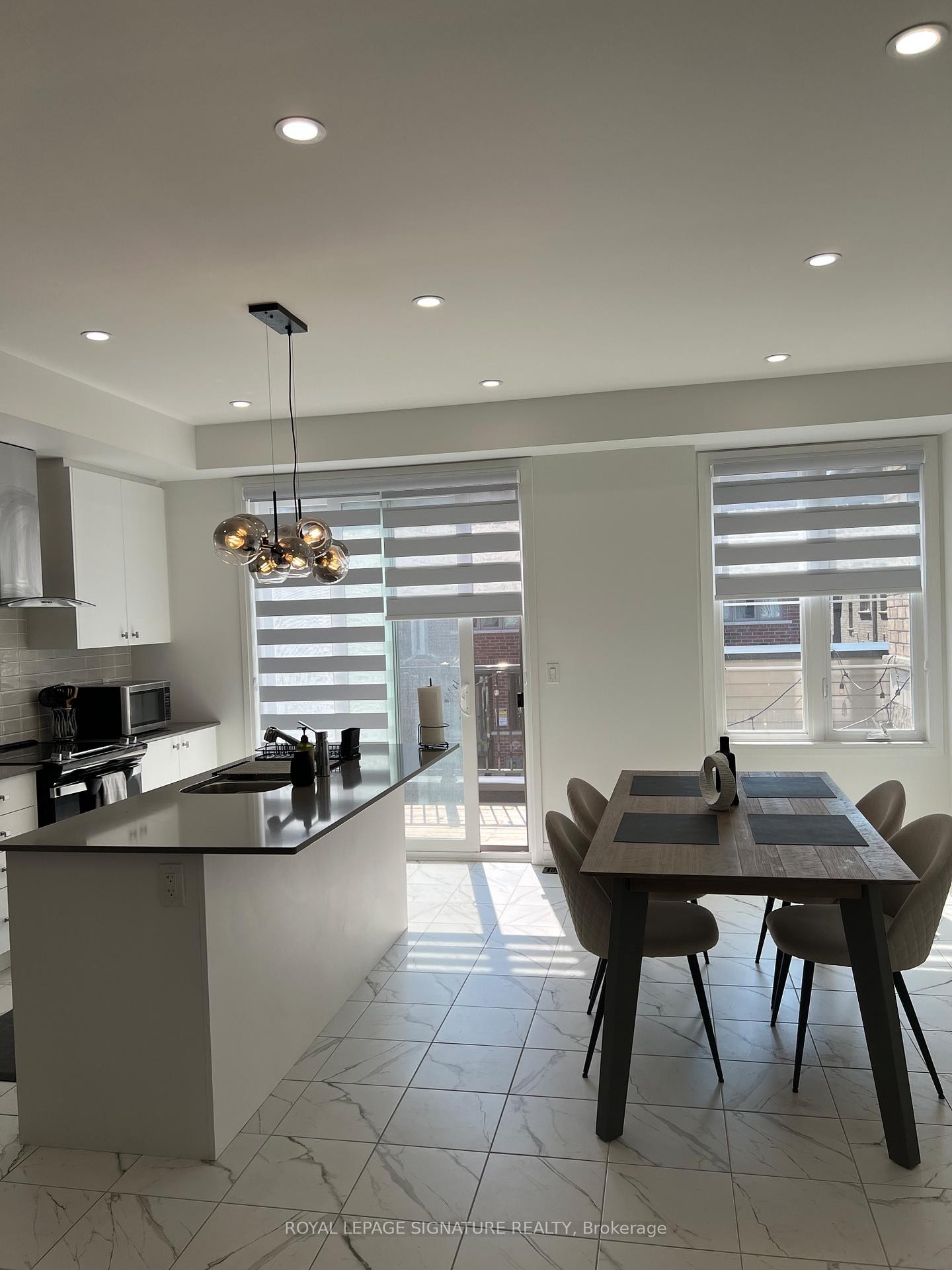 









72


Waterside

Way,
Whitby,




ON
L1N 0N1

