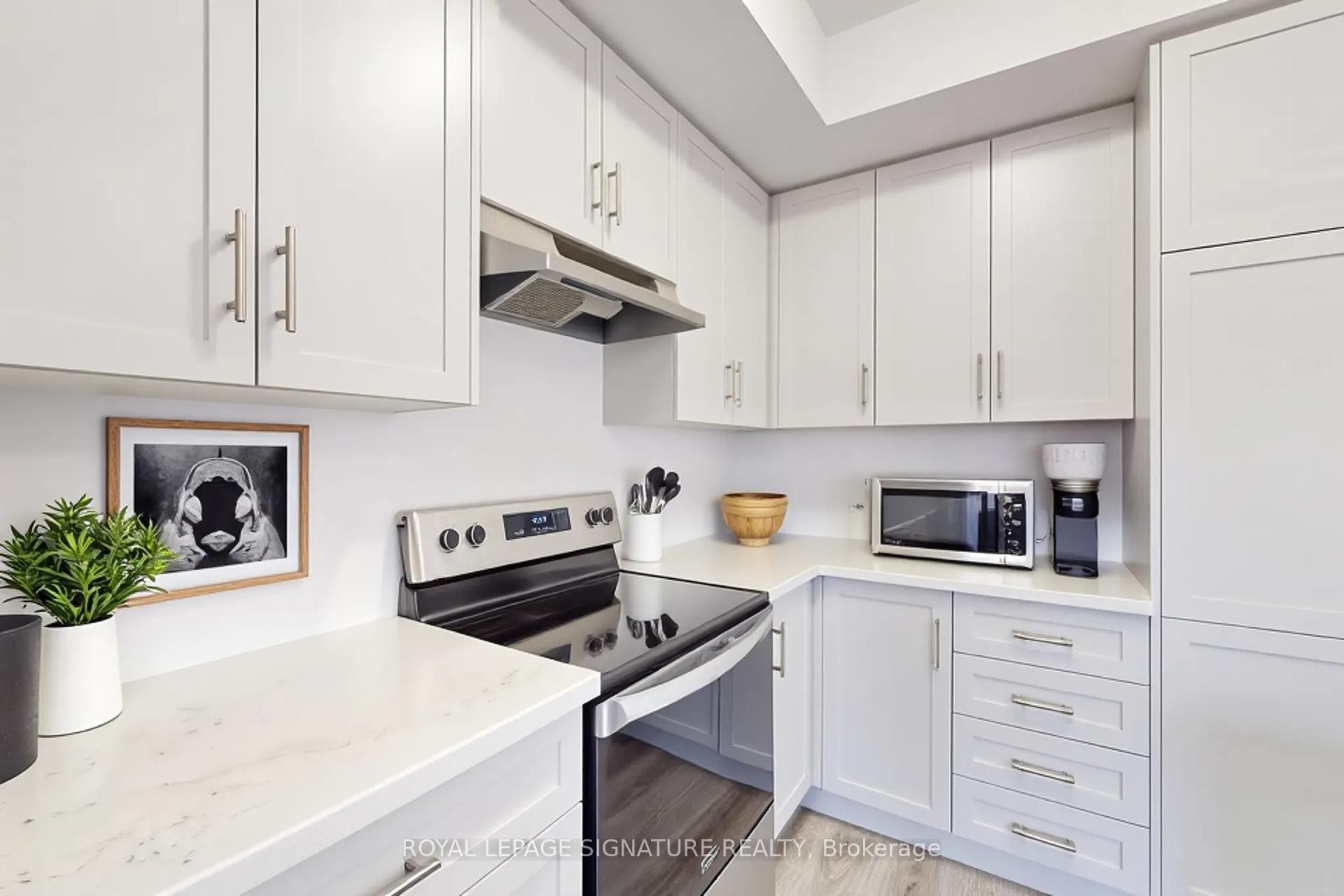 









10


Birmingham

Drive, 37,
Cambridge,




ON
N1R 8K5

