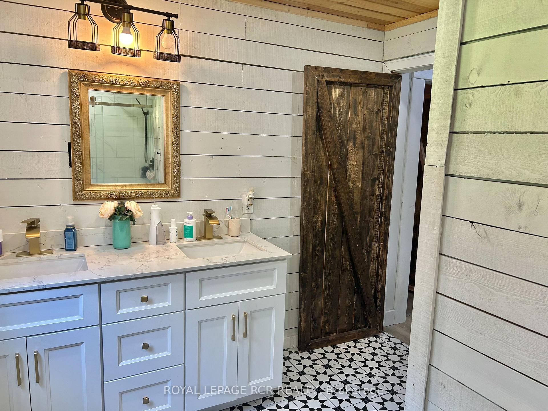 









3179


Pioneer

Road,
Severn,




ON
K0K 1E0

