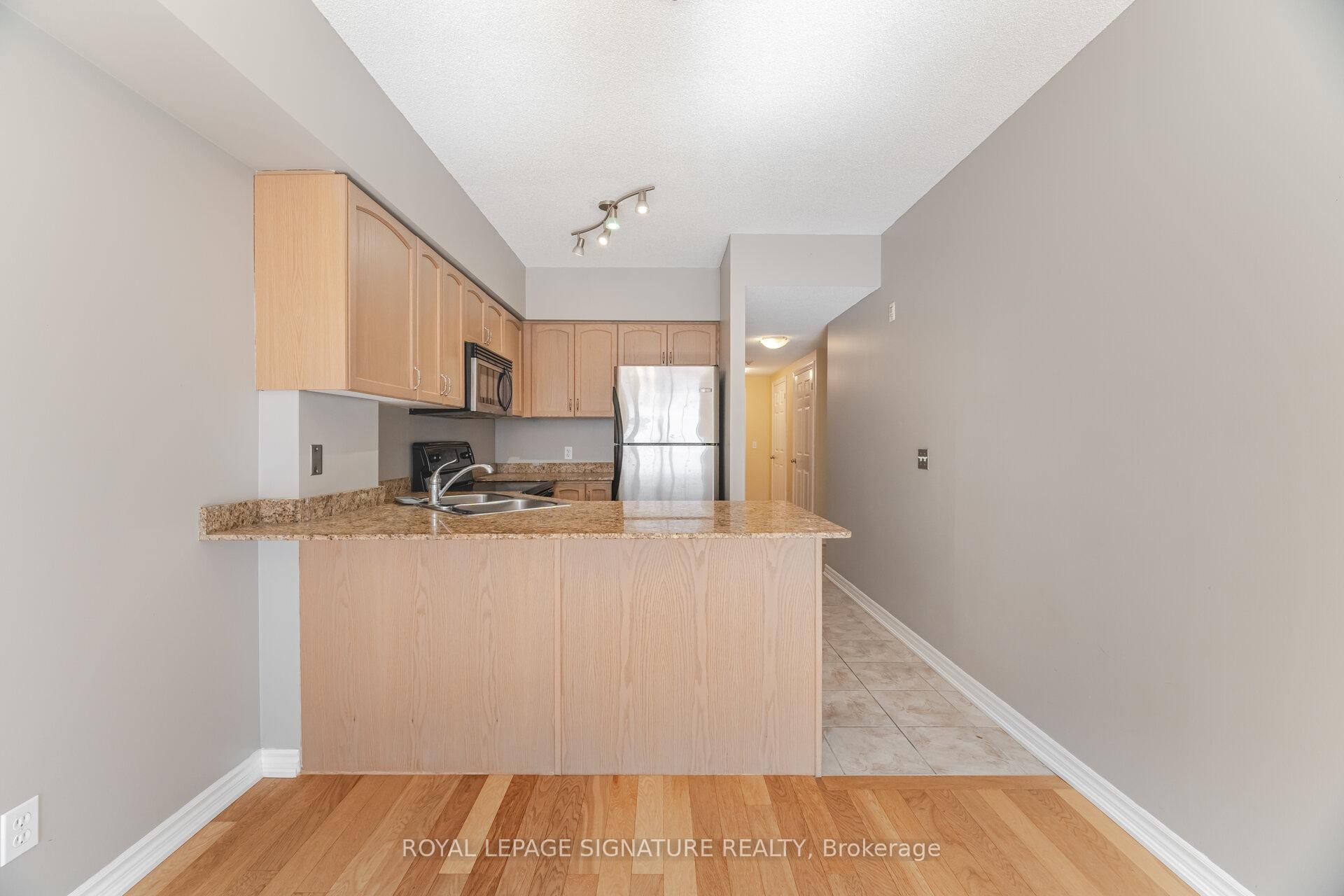 









47


Caroline

Street North, 307,
Hamilton,




ON
L8R 2R6

