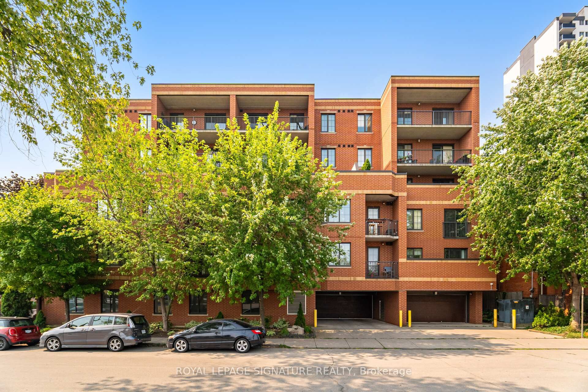 









47


Caroline

Street North, 307,
Hamilton,




ON
L8R 2R6

