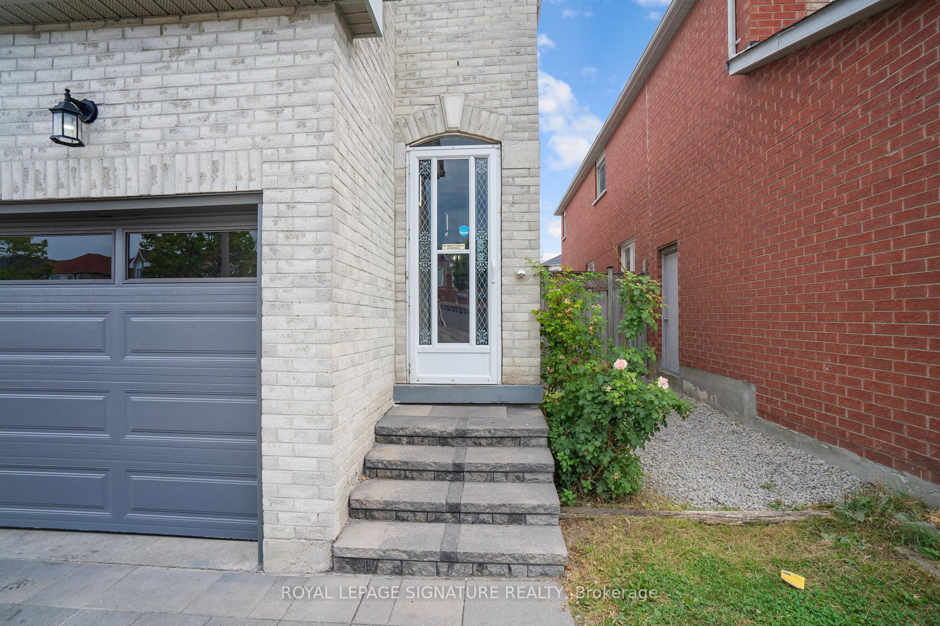 









217


Sophia

Road,
Markham,




ON
L3S 4C5

