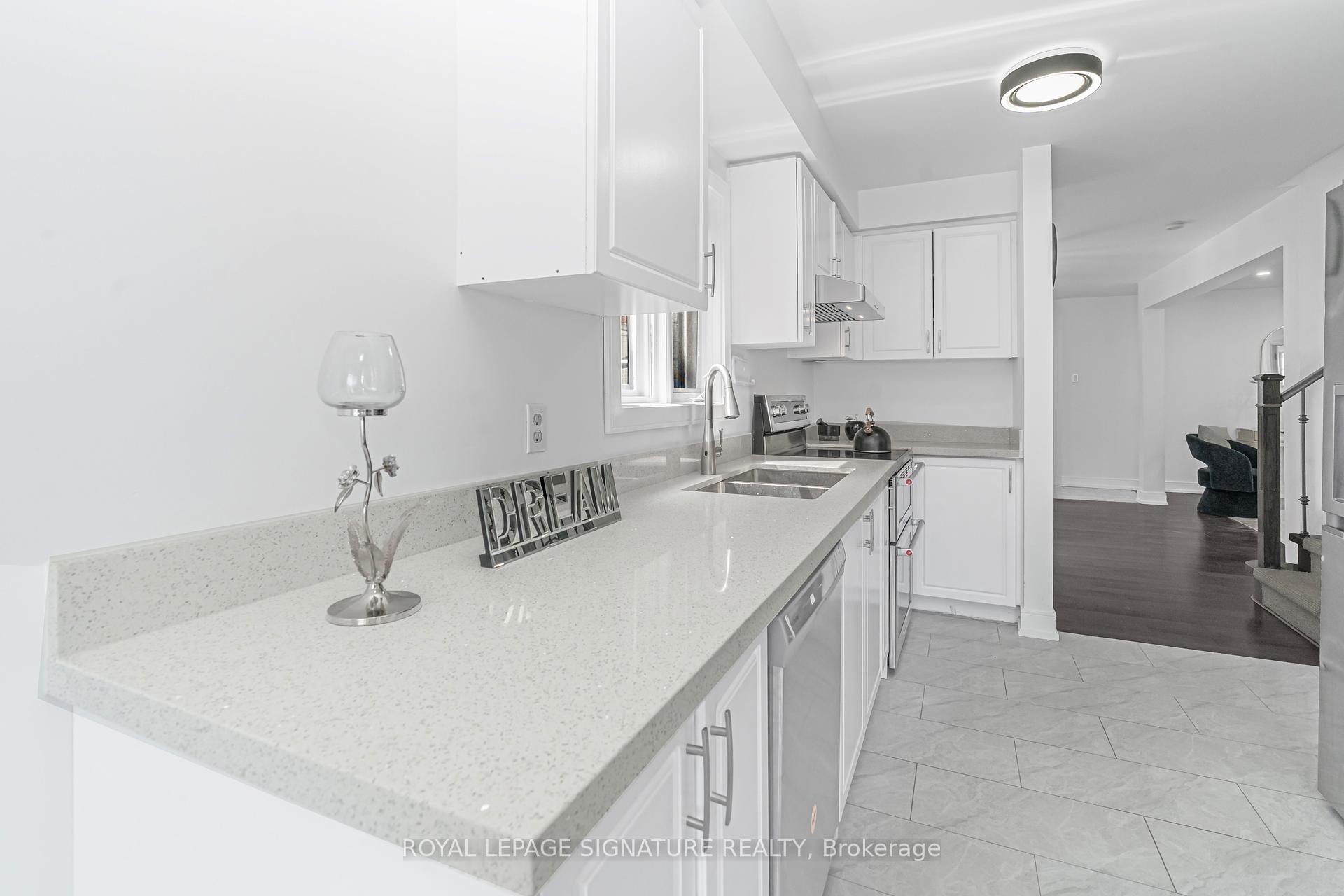 









217


Sophia

Road,
Markham,




ON
L3S 4C5

