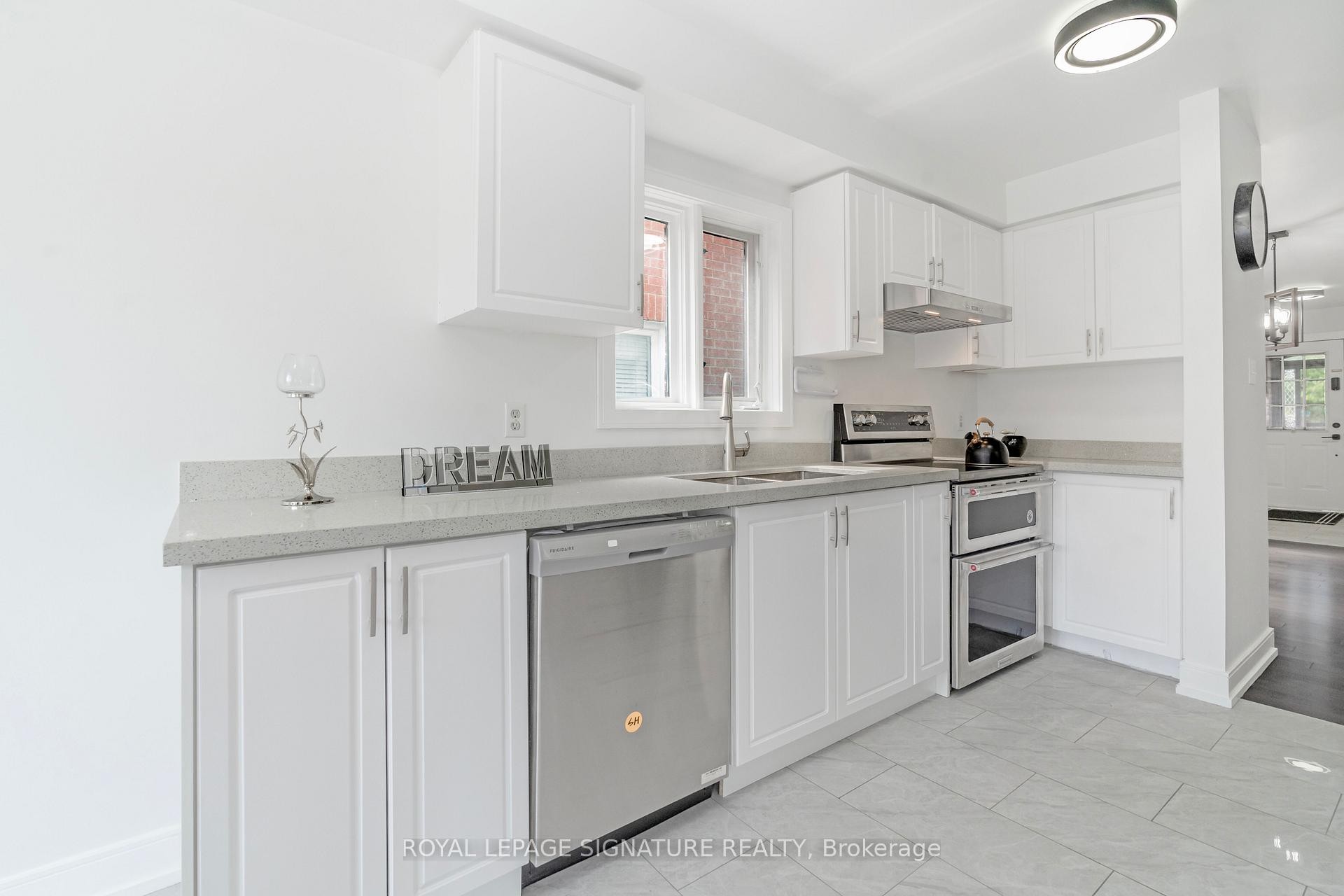 









217


Sophia

Road,
Markham,




ON
L3S 4C5

