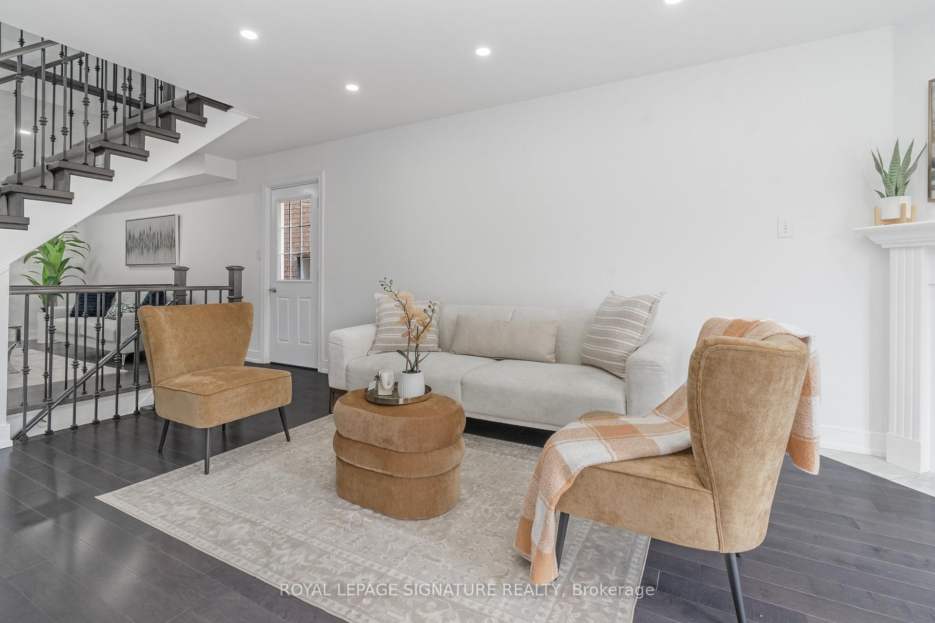









217


Sophia

Road,
Markham,




ON
L3S 4C5

