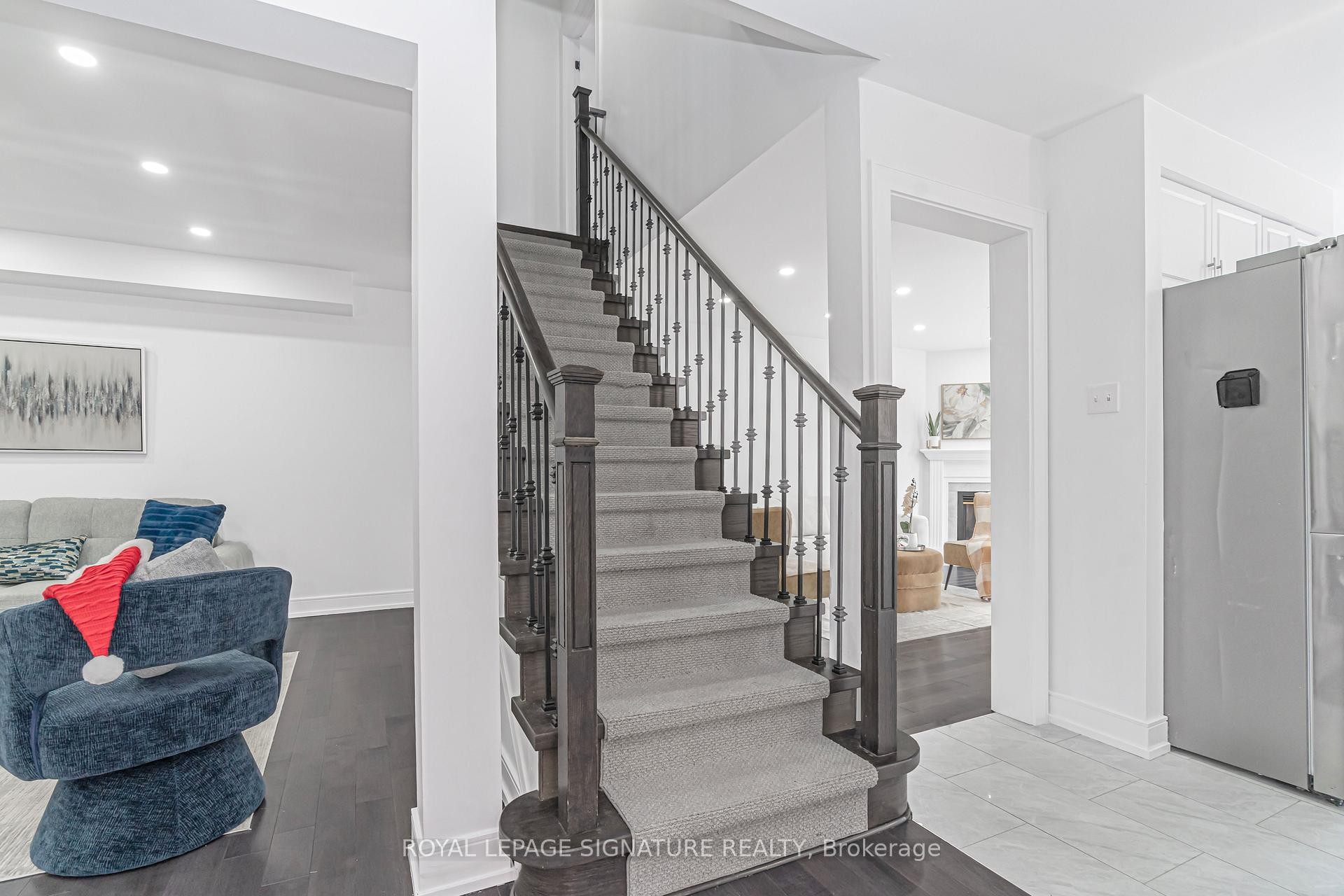 









217


Sophia

Road,
Markham,




ON
L3S 4C5

