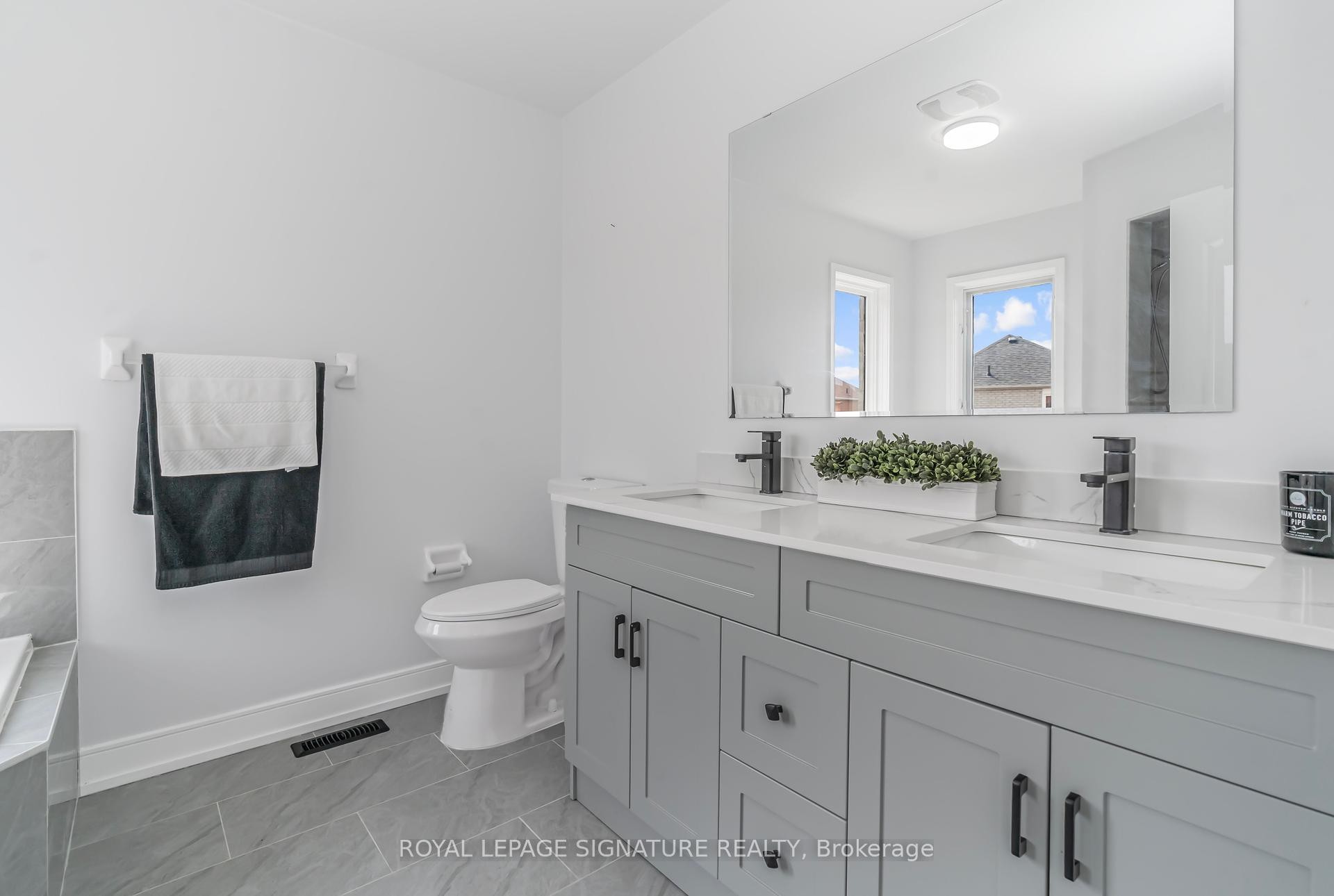 









217


Sophia

Road,
Markham,




ON
L3S 4C5

