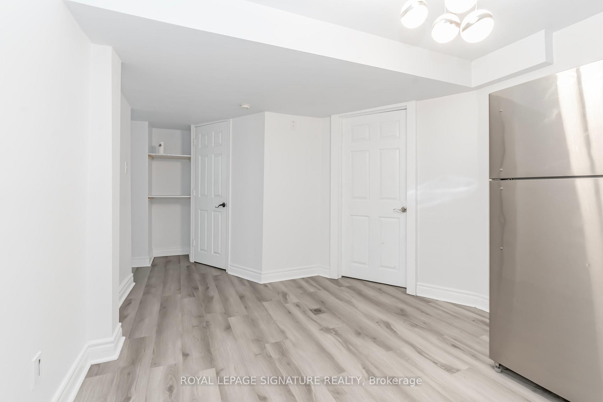 









217


Sophia

Road,
Markham,




ON
L3S 4C5

