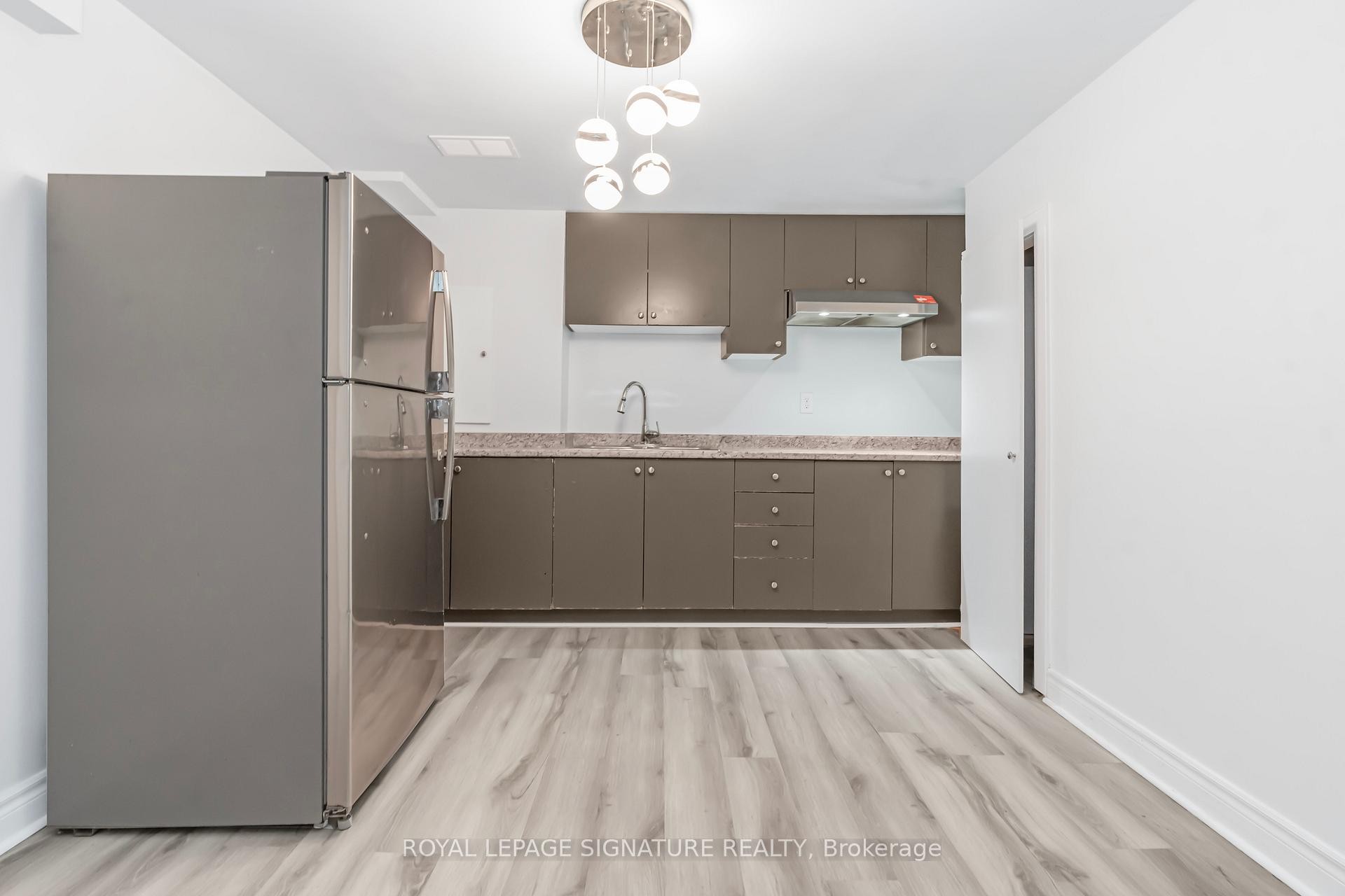 









217


Sophia

Road,
Markham,




ON
L3S 4C5

