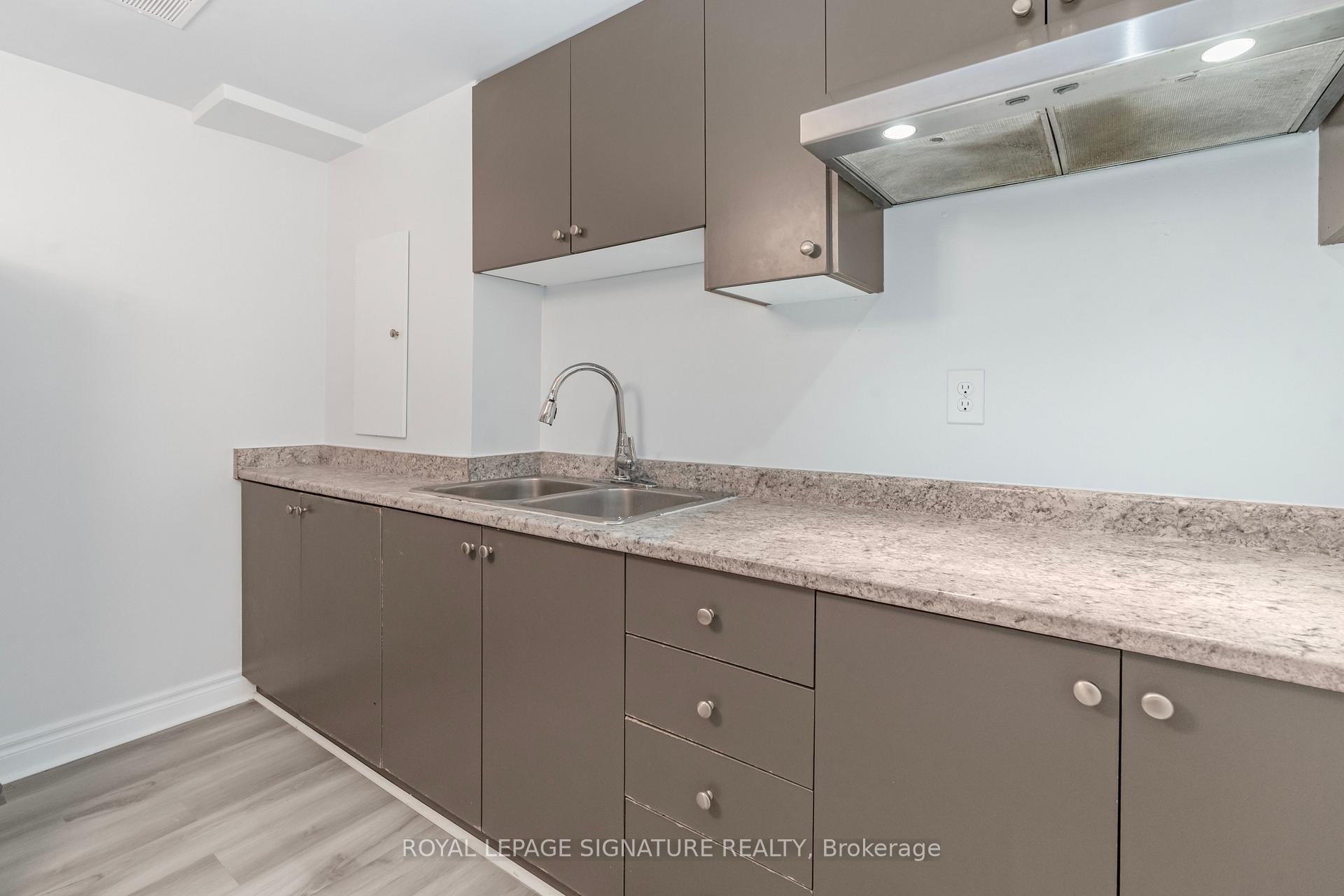 









217


Sophia

Road,
Markham,




ON
L3S 4C5

