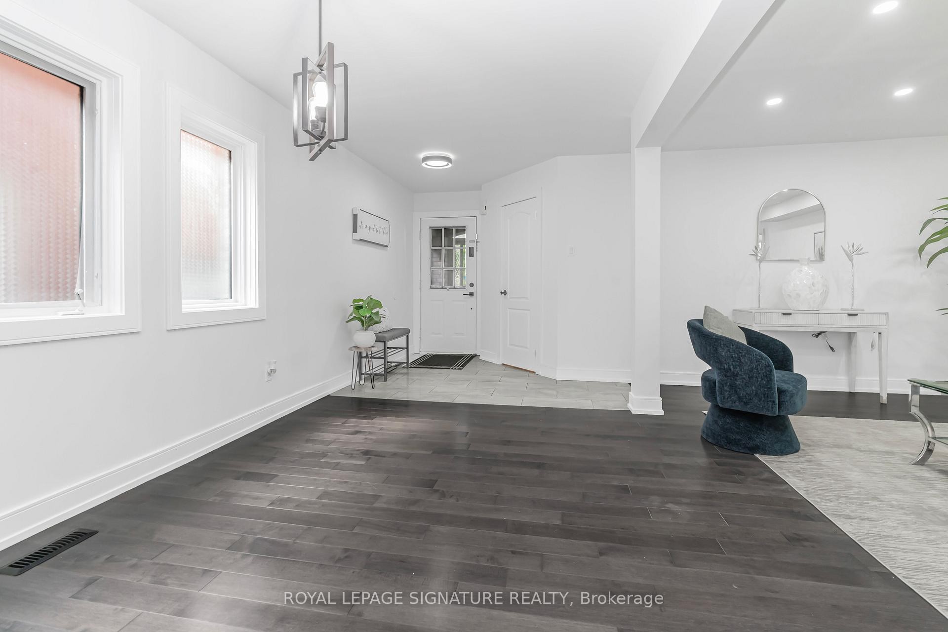 









217


Sophia

Road,
Markham,




ON
L3S 4C5


