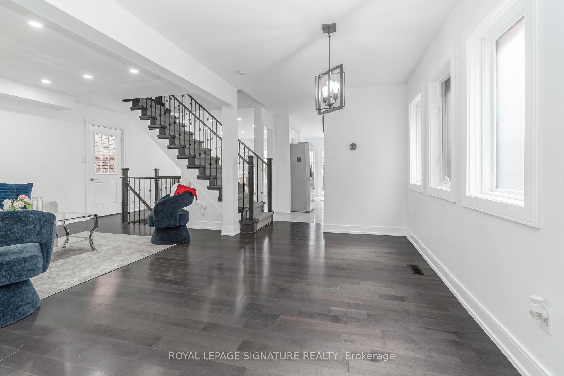 









217


Sophia

Road,
Markham,




ON
L3S 4C5

