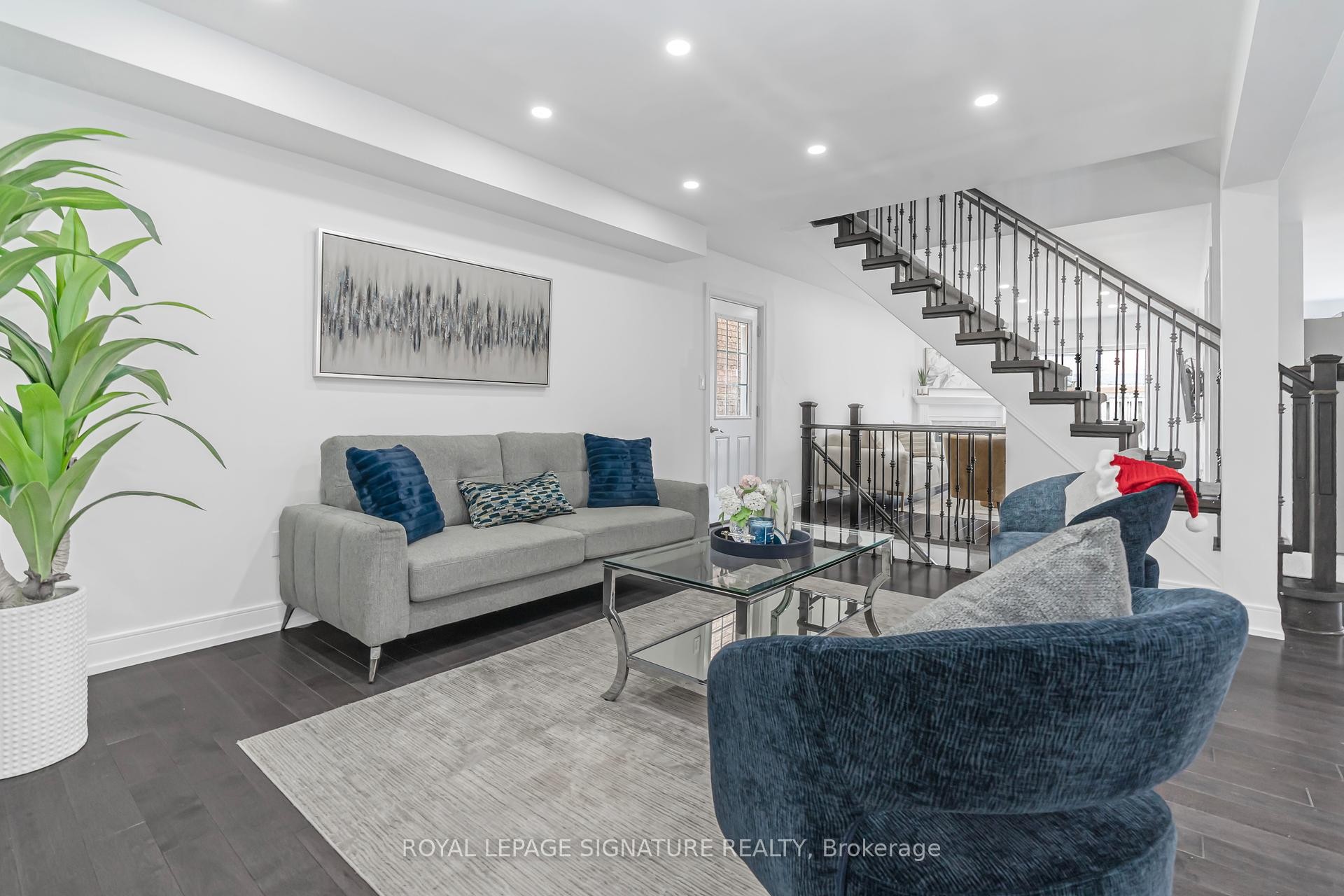 









217


Sophia

Road,
Markham,




ON
L3S 4C5

