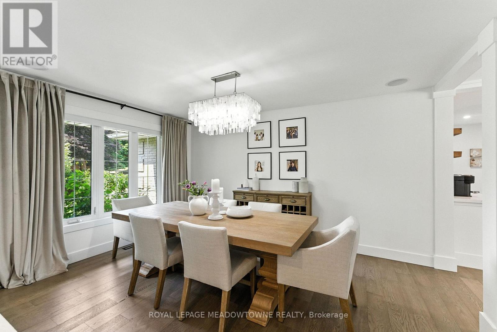 












18 VANSTRAALEN STREET

,
Hamilton,




Ontario
L0R1H3

