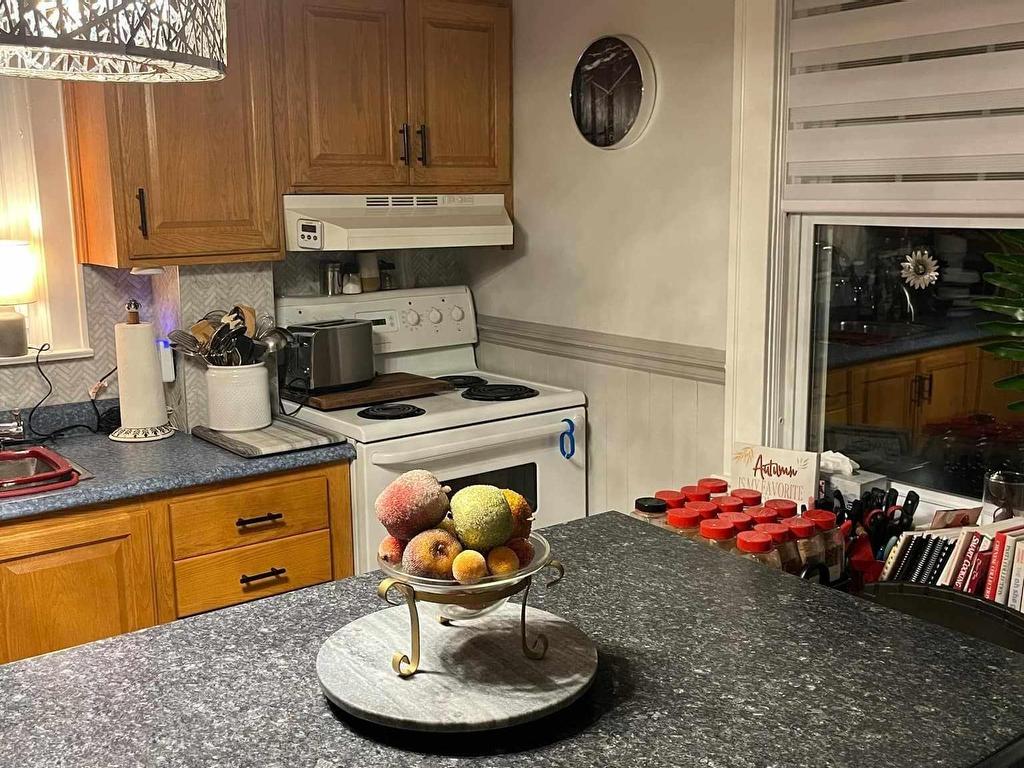 












31 Royal Avenue

,
Sydney,




NS
B1P 4M1

