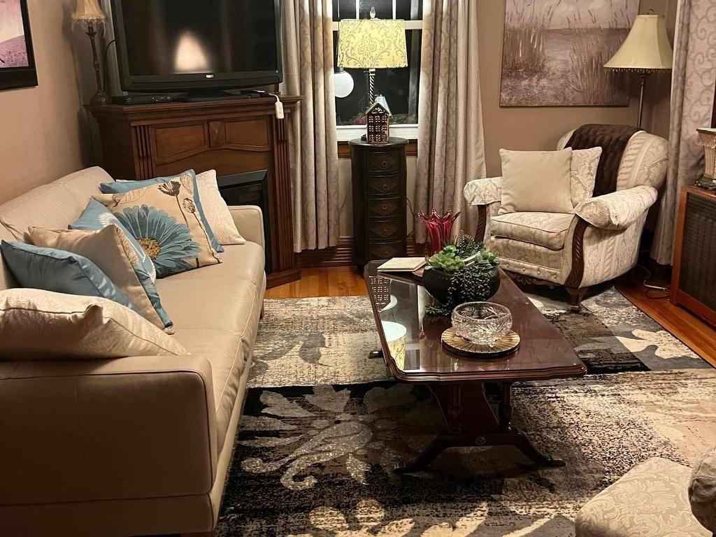 












31 Royal Avenue

,
Sydney,




NS
B1P 4M1

