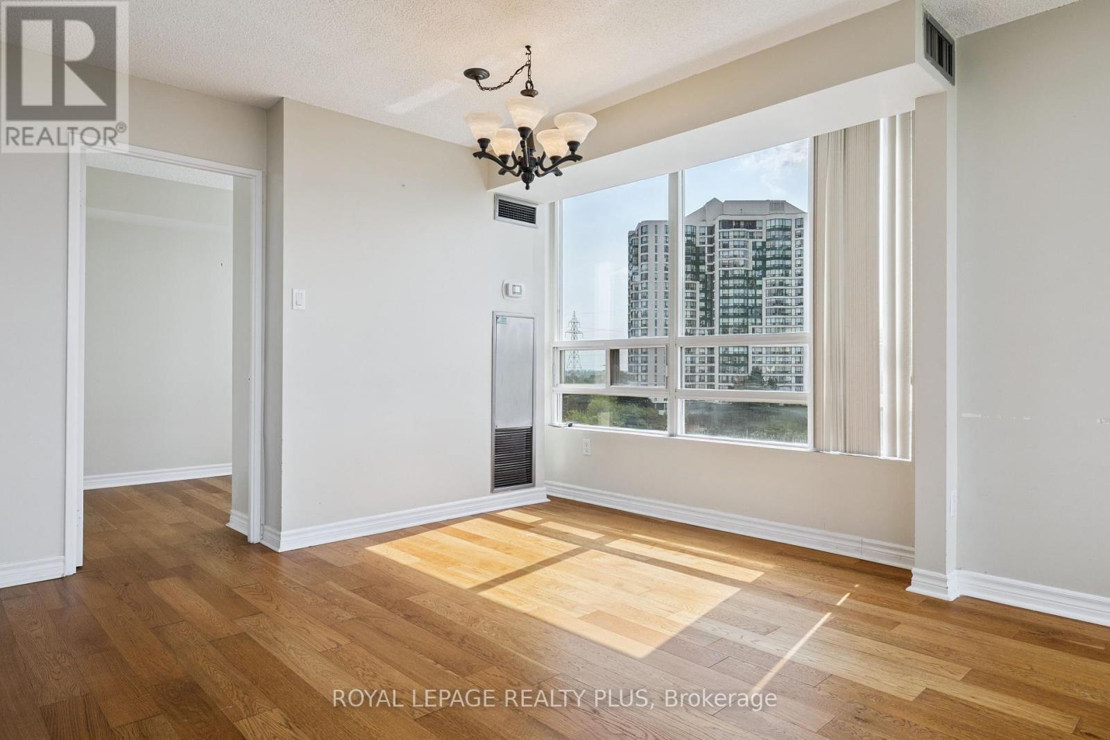 












712 - 50 KINGSBRIDGE GARDEN CIRCLE

,
Mississauga,




Ontario
L5R1Y2


