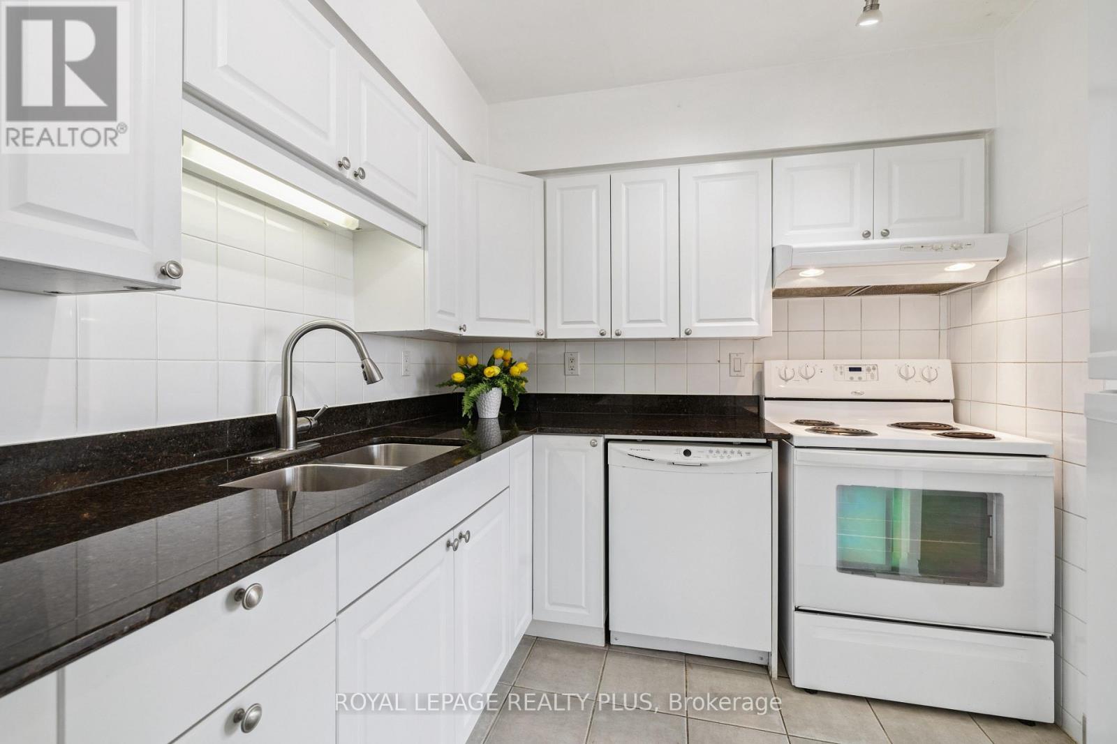 












712 - 50 KINGSBRIDGE GARDEN CIRCLE

,
Mississauga,




Ontario
L5R1Y2

