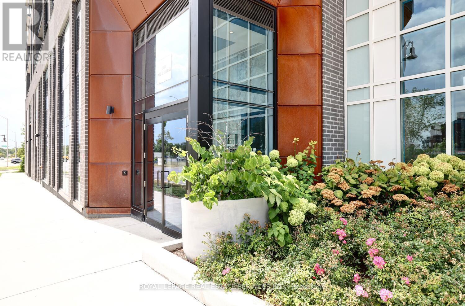 












712 - 3005 PINE GLEN ROAD

,
Oakville,




Ontario
L6M5P5

