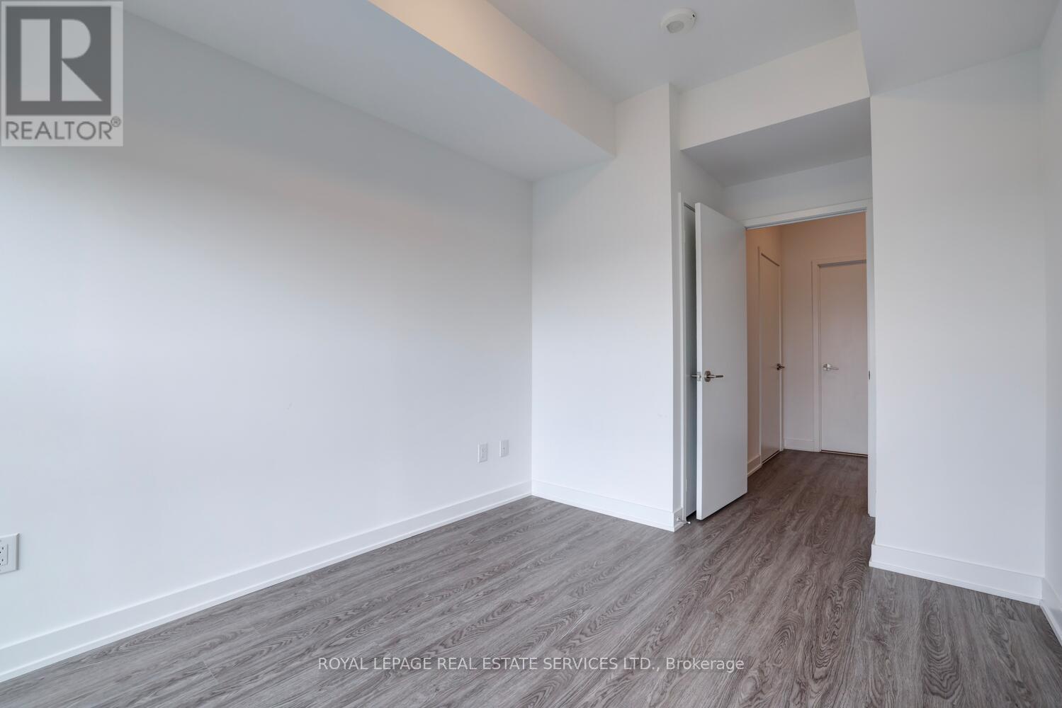 












712 - 3005 PINE GLEN ROAD

,
Oakville,




Ontario
L6M5P5

