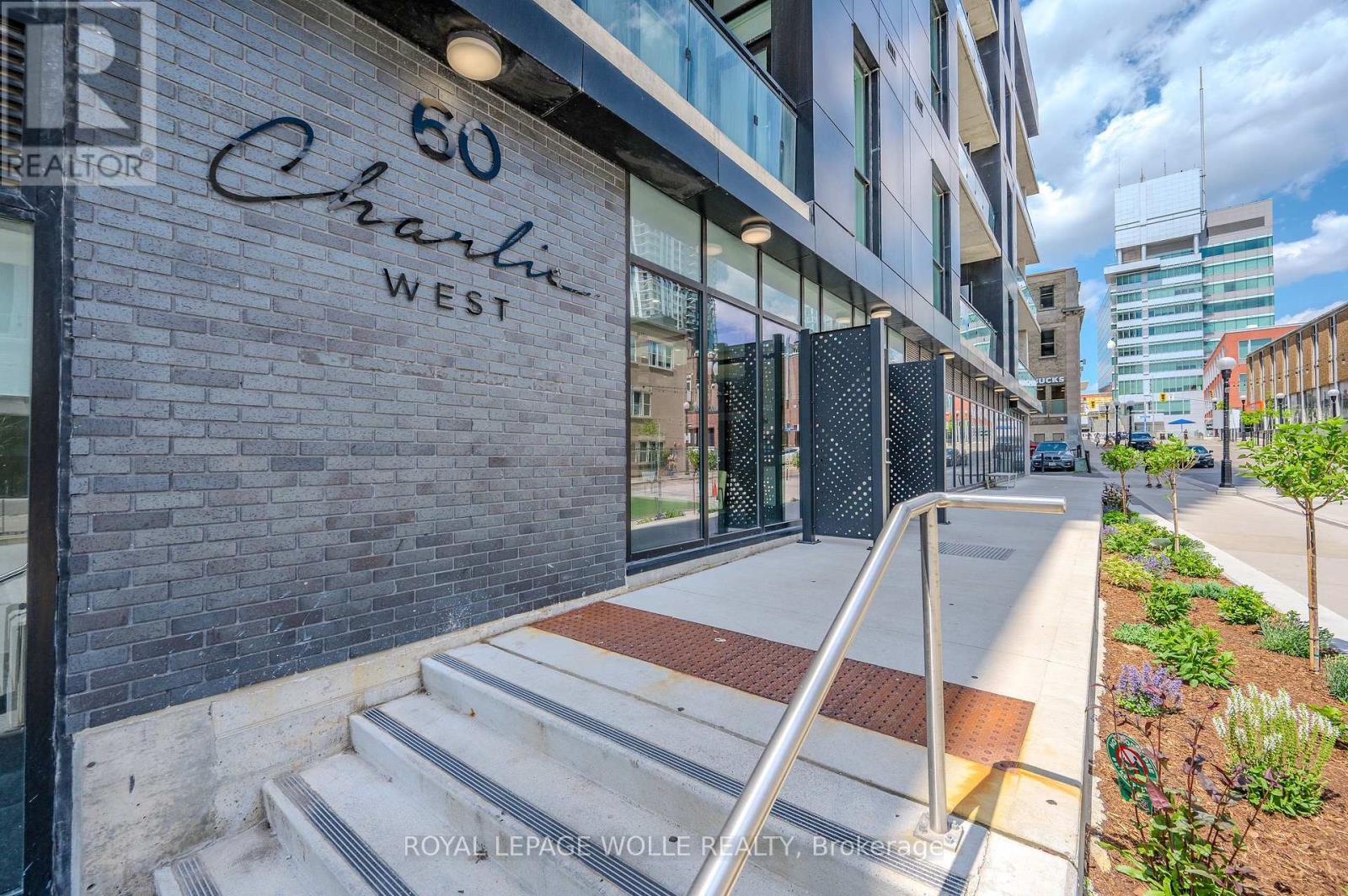 












2405 - 60 CHARLES STREET W

,
Kitchener,




Ontario
N2G1Y6

