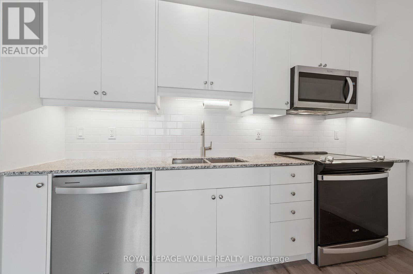 












2405 - 60 CHARLES STREET W

,
Kitchener,




Ontario
N2G1Y6

