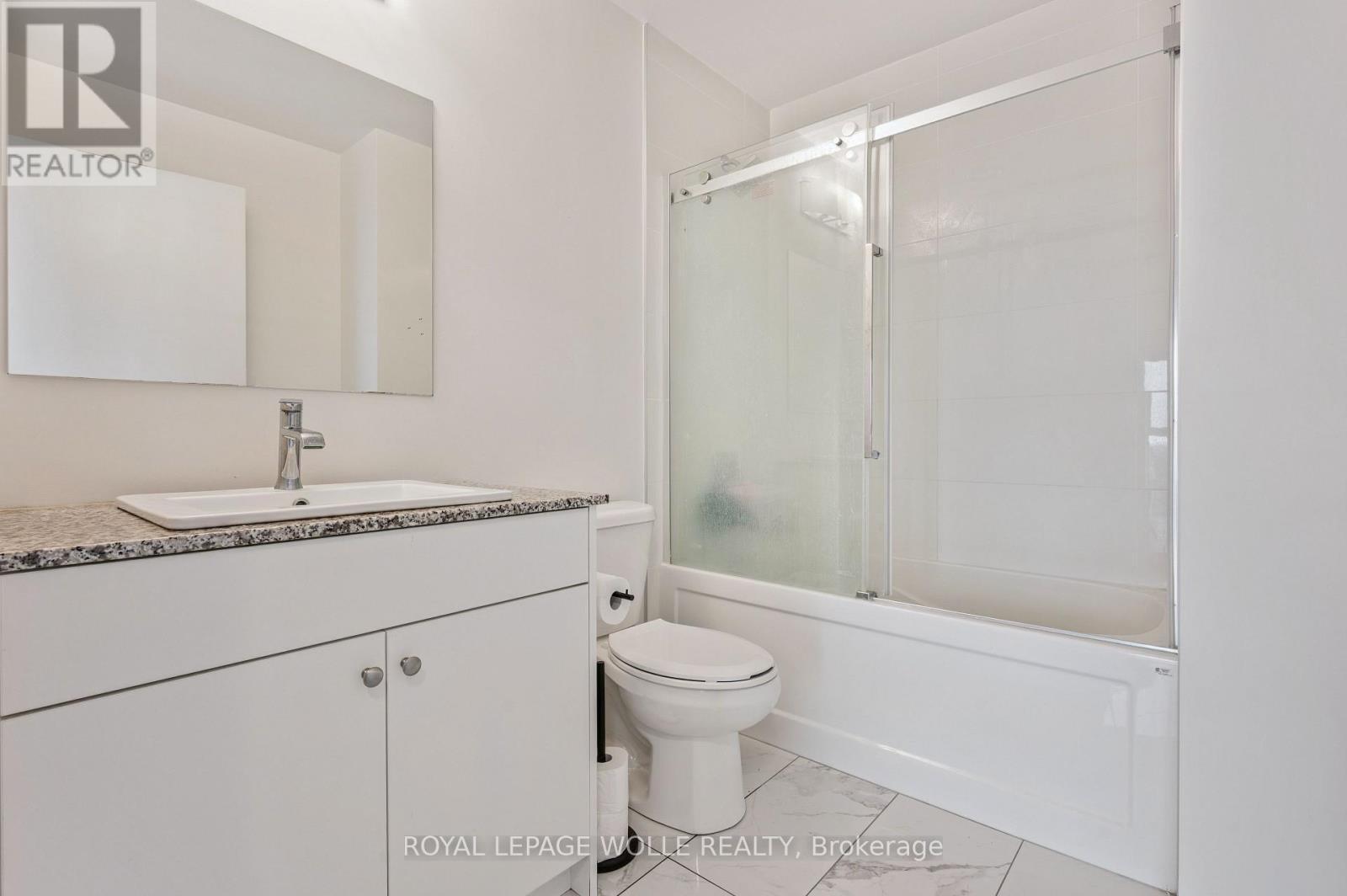 












2405 - 60 CHARLES STREET W

,
Kitchener,




Ontario
N2G1Y6

