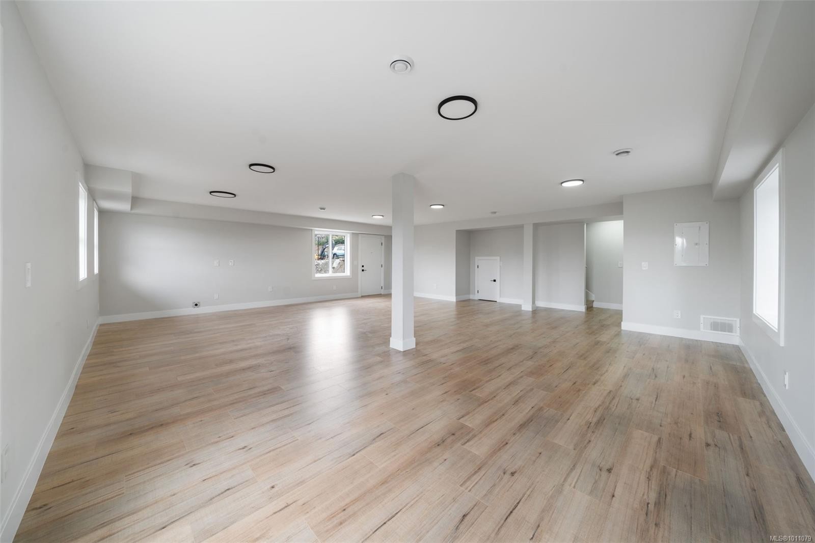 









2210


Archer

Gate,
Langford,




BC
V9B 3S1


