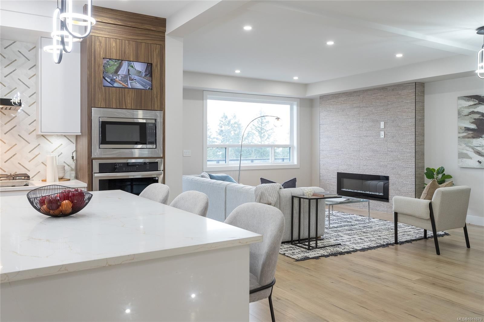 









2210


Archer

Gate,
Langford,




BC
V9B 3S1

