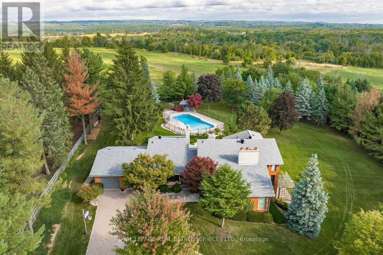 












16 MCCOLL DRIVE

,
Caledon,




Ontario
L7C1J4

