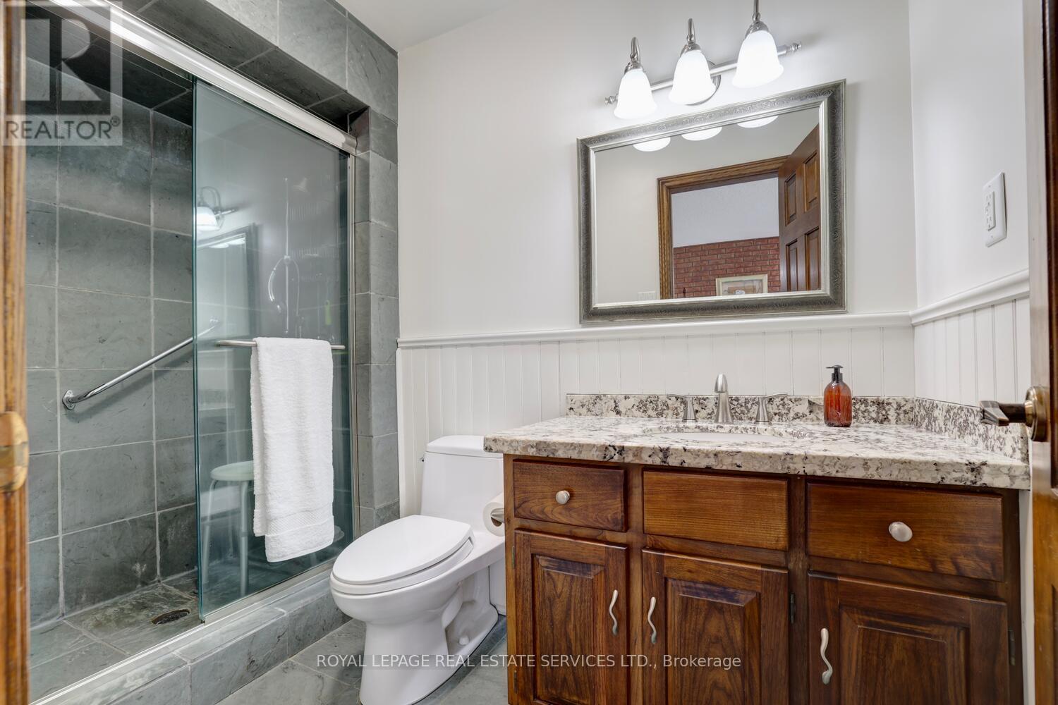 












16 MCCOLL DRIVE

,
Caledon,




Ontario
L7C1J4

